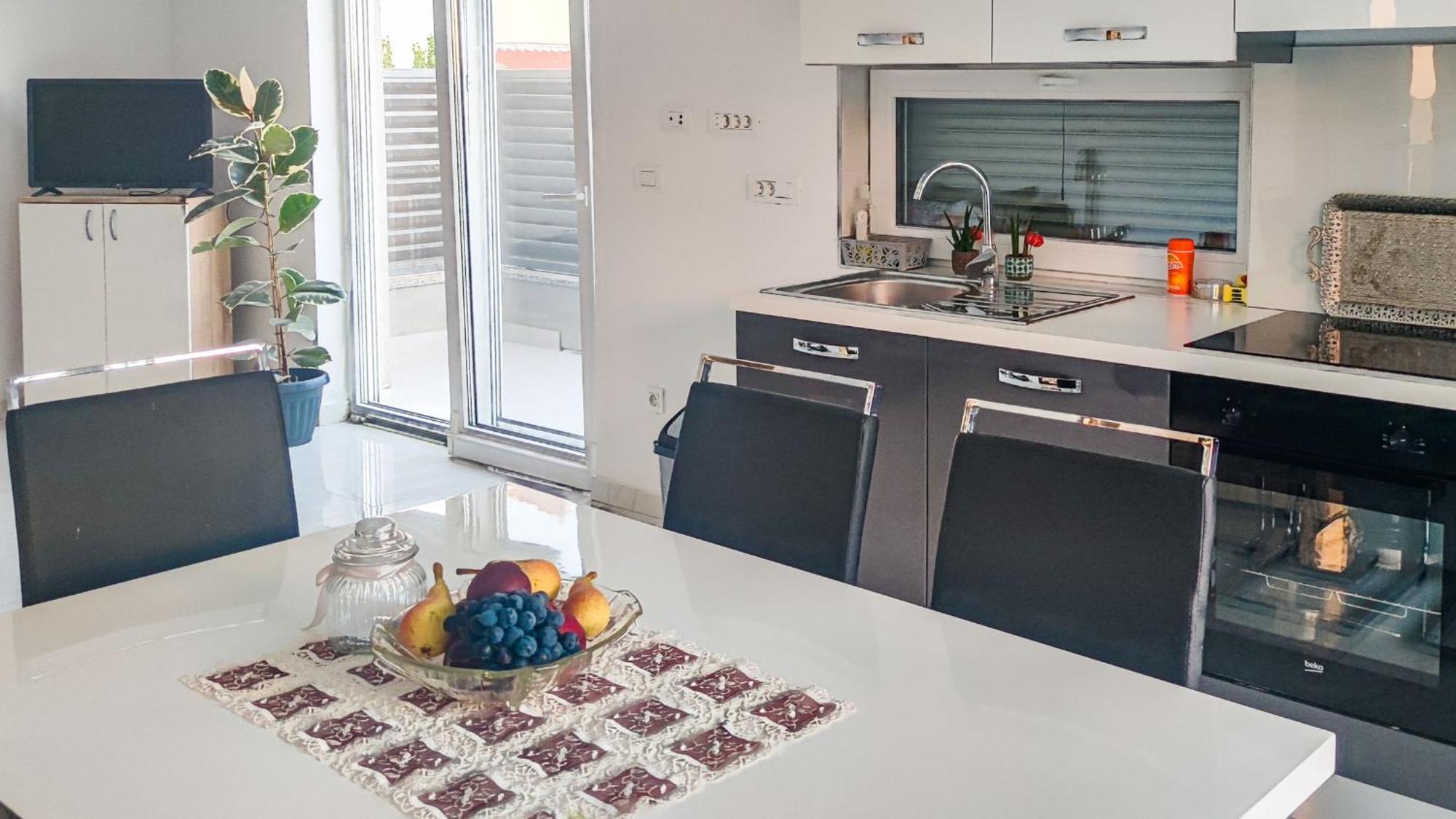 Km Exclusive Apartments زادار المظهر الخارجي الصورة